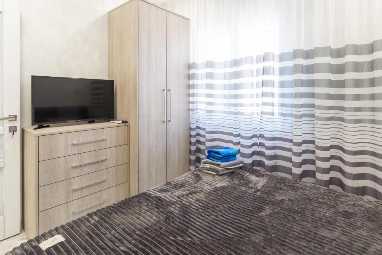 Dream House Rooms Malaga - Habitacion En El Apartemento Ngoại thất bức ảnh